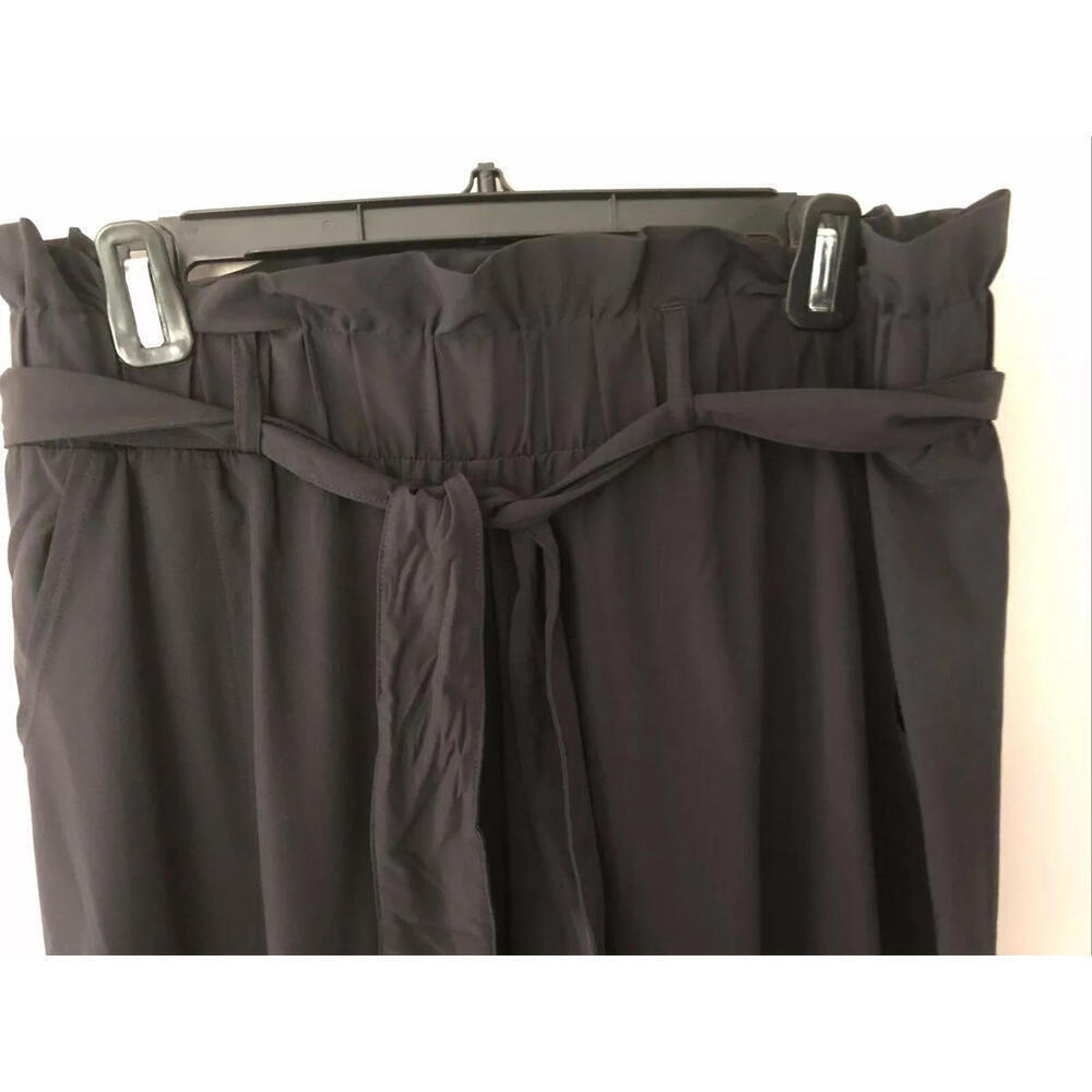 Ideology Paper Bag 7/8 Pants Black, size M - Picture 3 of 5